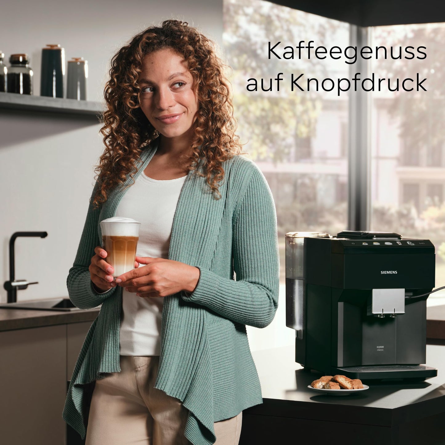 Siemens Kaffeevollautomat EQ500 TP511E19, App-Steuerung, Cold Brew, Vollfarbdisplay, Doppeltassenfunktion, autom. Dampfreinigung, einfache Wartung, schwarz